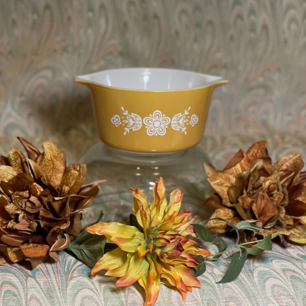 Pyrex #473 Golden Butterfly  1 Qt. Casserole